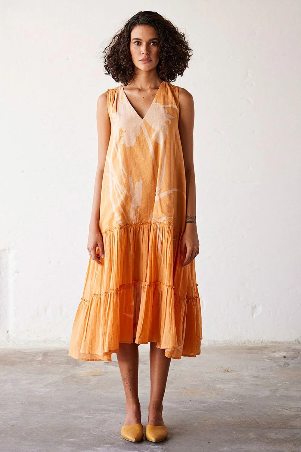 Khara Kapas Orange Floral Lino Printed Dress 3 Khara Kapas Orange Floral Lino Printed Dress