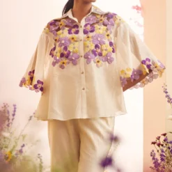 Chandrima Ivory Floral Applique Shirt 7 Chandrima Ivory Floral Applique Shirt -Outlet Loometta Store 20032023ca51 2
