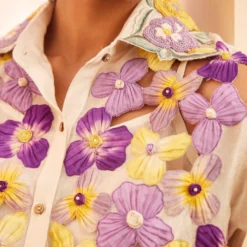 Chandrima Ivory Floral Applique Shirt 8 Chandrima Ivory Floral Applique Shirt -Outlet Loometta Store 20032023ca51 3