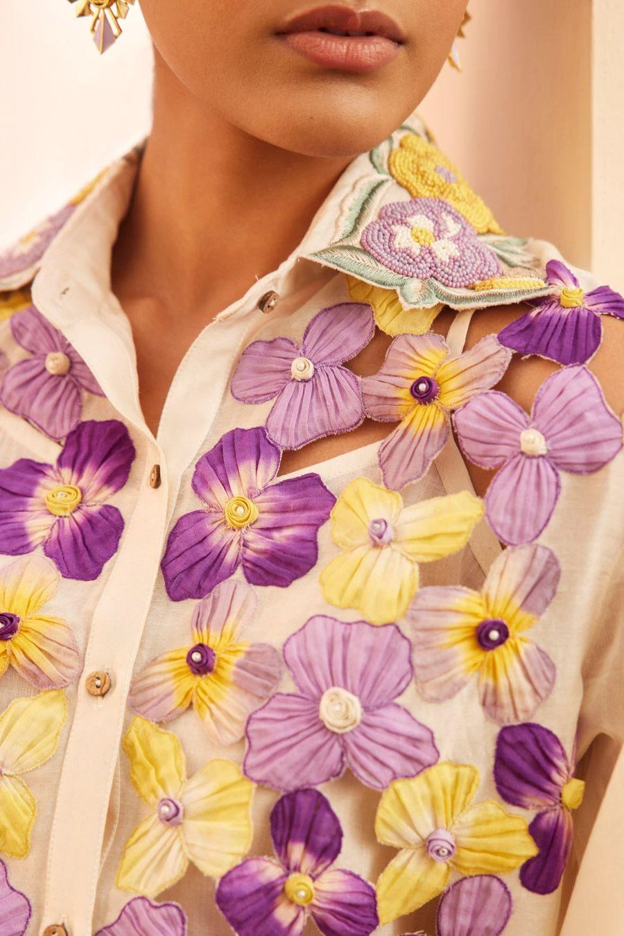 Chandrima Ivory Floral Applique Shirt 5 Chandrima Ivory Floral Applique Shirt - Image 3