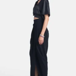 431-88 By Shweta Kapur Black V Neck Crop Top -Outlet Loometta Store 408431015 3